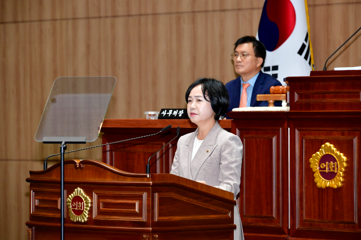 광주광역시의회 교육위원회 명진 위원장(더불어민주당·서구2)은 24일 열린 제337회 임시회 제6차 본회의 5분 자유발언을 진행하고 있다. 광주시의회 제공