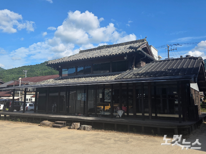 가미야마에 있는 위성사무소 중 한 곳인 엔가와 오피스 전경. 방송시스템 관련 솔루션을 제공하는 회사로 본사는 도쿄에 있으며 이곳에는 30여 명이 근무하고 있다. 유대용 기자