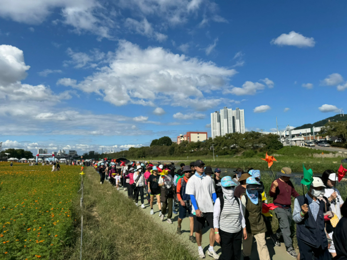 제1회 교통안전 보행자 걷기대회. 충북교통연수원 제공