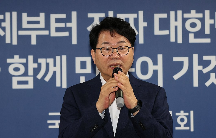 이한주 민주연구원장. 연합뉴스
