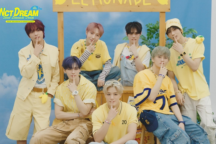 그룹 NCT 드림이 오는 11월 17일 미니 6집 '비트 잇 업'으로 컴백한다. NCT 드림 공식 페이스북