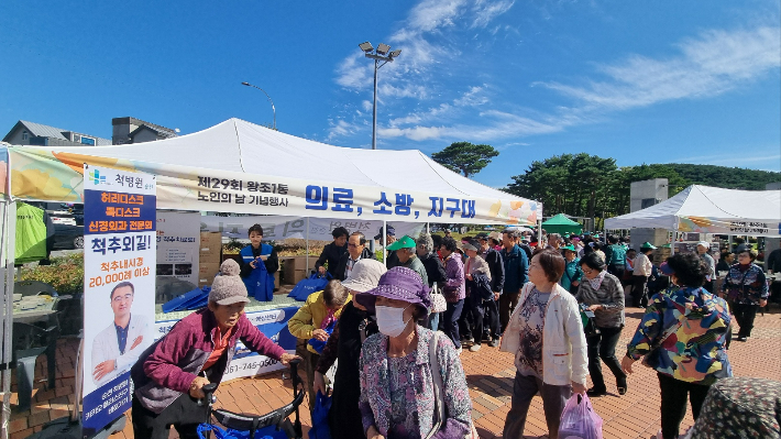 왕조1동 행사의 의료부스 운영. 순천시 제공