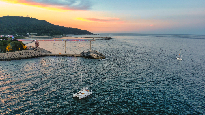 '울방울' 디자인의 모티브가 된 아름다운 울진 앞바다. 울진군 제공
