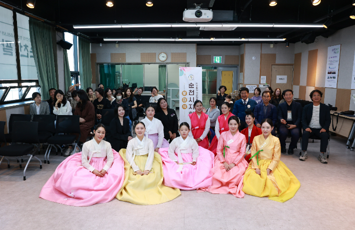 국악진흥회 순천시지회 발대식 기념촬영. 순천시지회 제공