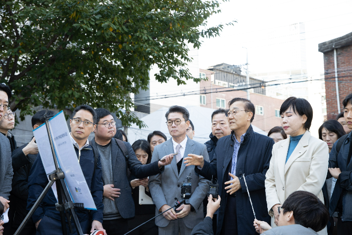 김윤덕 국토교통부 장관은 28일 오전 서울 성수동에 위치한 성수1 재건축사업 현장을 방문해 사업추진 현황을 점검했다. 국토교통부 제공