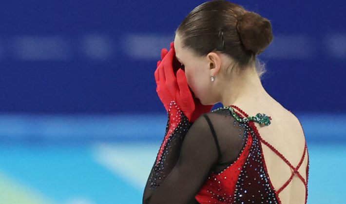 러시아의 전 여자 싱글 피겨 스케이팅 선수인 카밀라 발리예바. 2022 베이징 동계올림픽 단체전 경기 직후 2021년부터 도핑을 해왔음이 적발되면서 논란이 된 바 있다. 연합뉴스