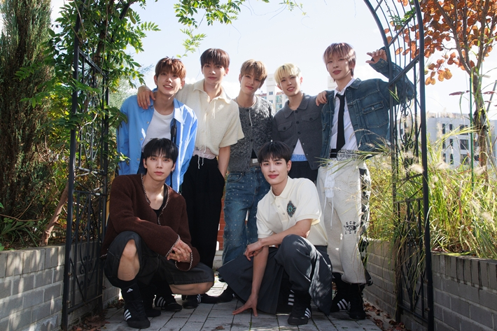 넥스지는 신곡 '비트-복서'로 음악방송 1위를 할 수 있었으면 좋겠다고 바랐다. 연합뉴스