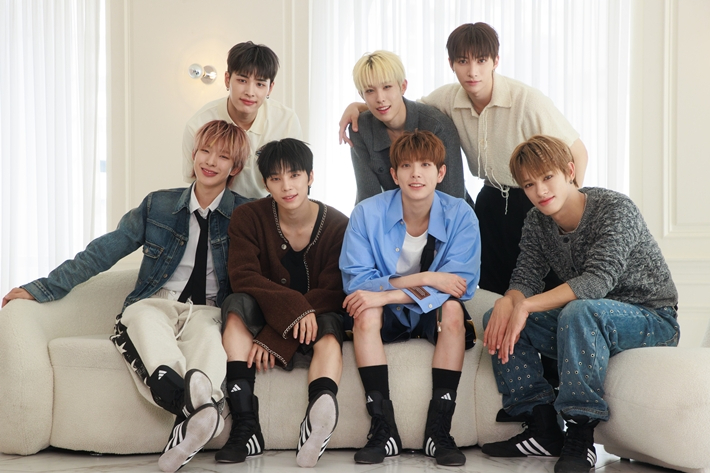 넥스지의 미니 3집 '비트-복서'는 지난 27일 저녁 6시 발매됐다. 연합뉴스