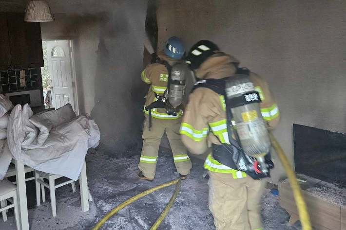 지난 28일 오후 4시쯤 횡성군 둔내면의 한 펜션에서 불이 나 1시간 30여분 만에 꺼졌다. 강원소방 제공