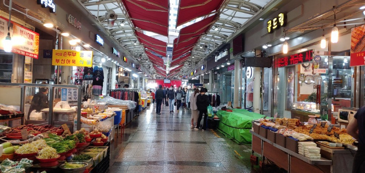 김해 외동시장. 경남도청 제공