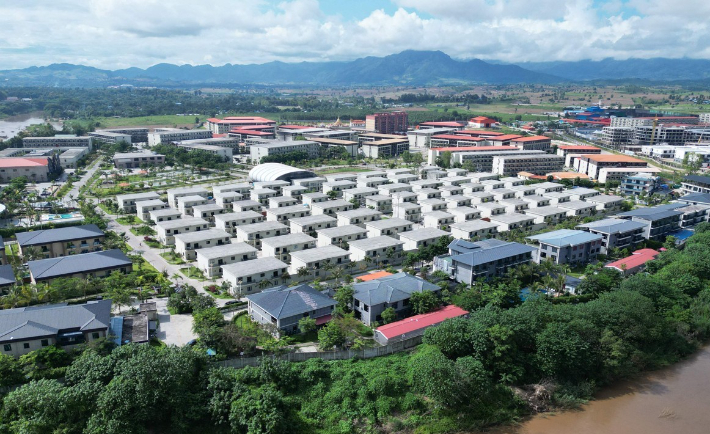 미얀마 동남부 카인주 미야와디 지역의 태국과 국경 지대에 위치한 범죄단지 'KK파크'의 모습. 연합뉴스