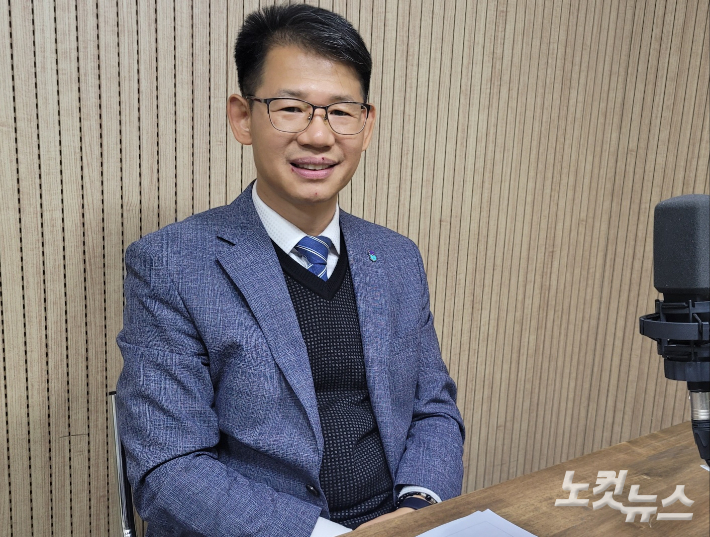 김왕일 충청북도 노인복지과장. 충북CBS