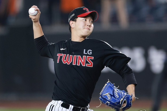 LG 마무리 유영찬. 연합뉴스