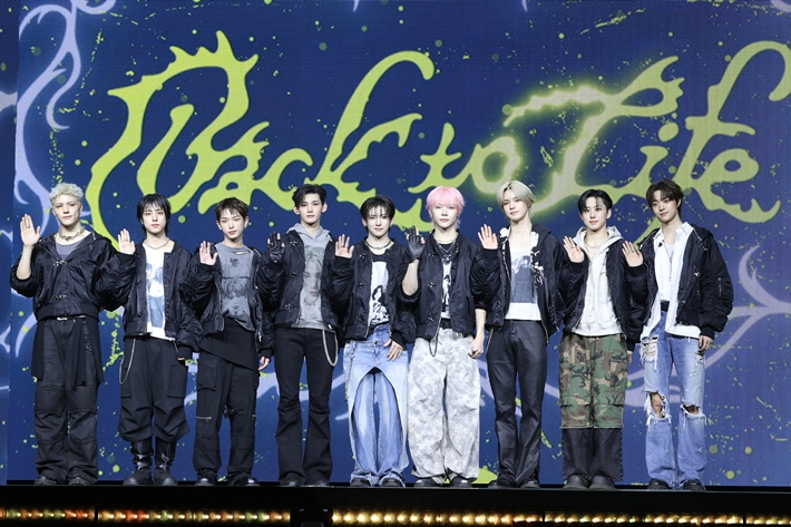 하이브 글로벌 그룹 앤팀. 하이브 레이블즈 제공