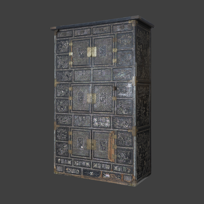 나전산수무늬삼층장. 배재대 제공