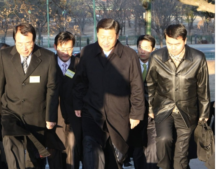 시진핑 국가주석이 부주석 시절이던 지난 2009년 경주를 방문하고 있다. 독자 제공