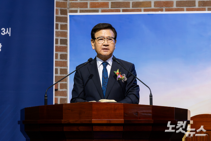 전주신일교회 최임곤 원로목사가 말씀을 전하고 있다. 최화랑 기자