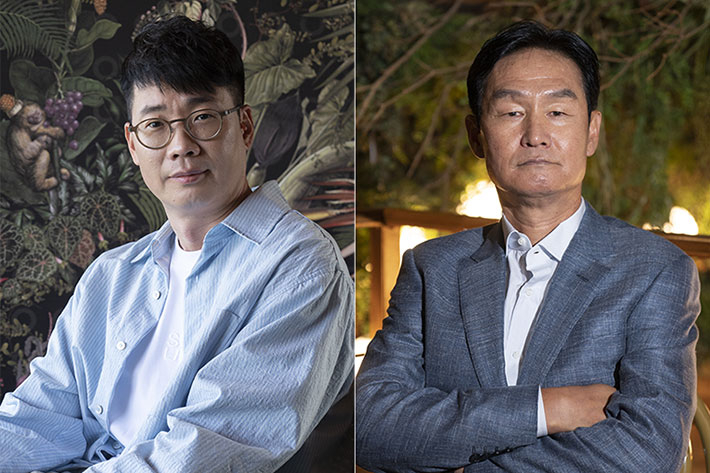 최용수는 최근 JTBC 예능 '뭉쳐야 찬다4'에서 감독으로 변신한 구자철에게 "처음 해보겠지만, 아주 신선하고 기발한 아이디어로 좋은 전략을 세울 거 같다"고 전했다. 좌측부터 조효진 PD, 최용수. 쿠팡플레이 제공