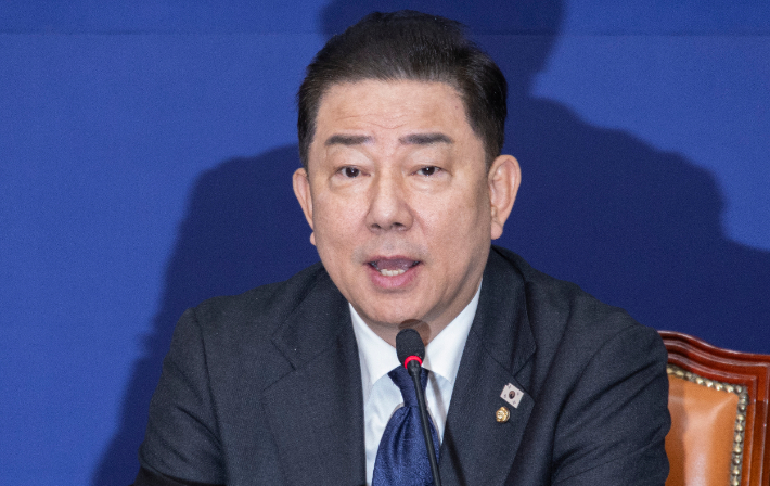 더불어민주당 김병기 원내대표가 3일 국회에서 열린 최고위원회의에서 발언하고 있다. 연합뉴스