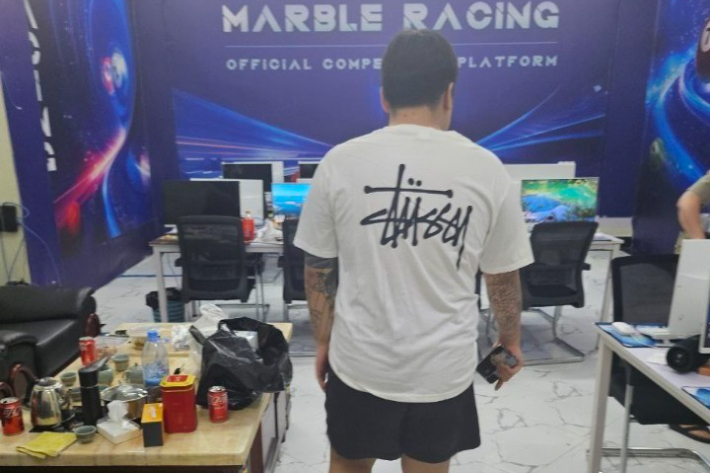 캄보디아 '노쇼 사기' 범죄 단체 조직원 사무실. 강원경찰청 제공