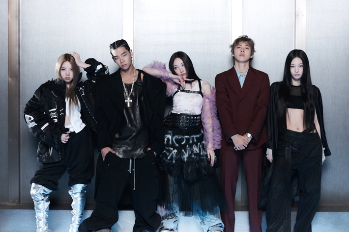 올데이 프로젝트가 오는 17일 신곡 '원모어타임'으로 컴백한다. 더블랙레이블 제공