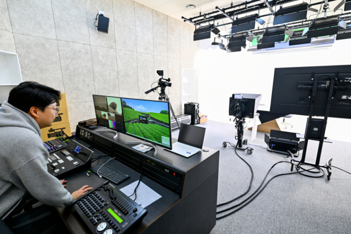 영상 스튜디오. 속초시 제공