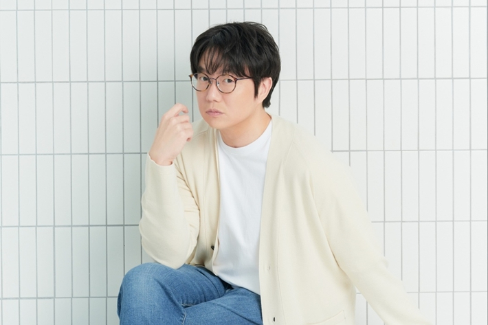 가수 성시경. 에스케이재원 제공