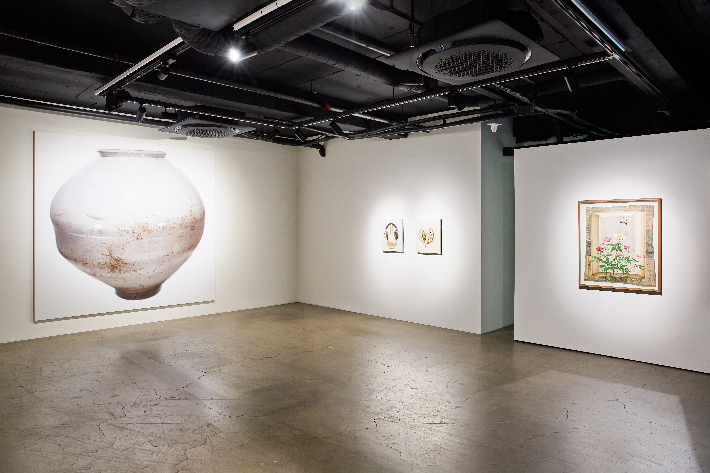 고영훈 화백의 개인전 '실재와 본질'이 서울 강남구 서울옥션에서 7일까지 열린다. 서울옥션 제공