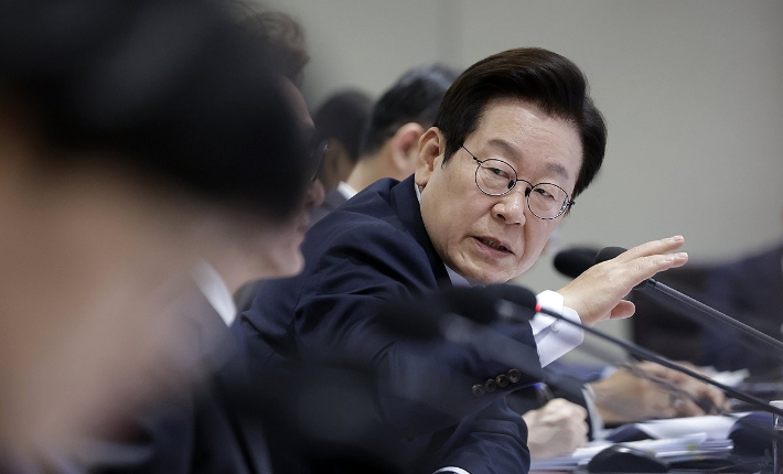 이재명 대통령이 21일 용산 대통령실에서 열린 국무회의에서 발언하고 있다. 연합뉴스