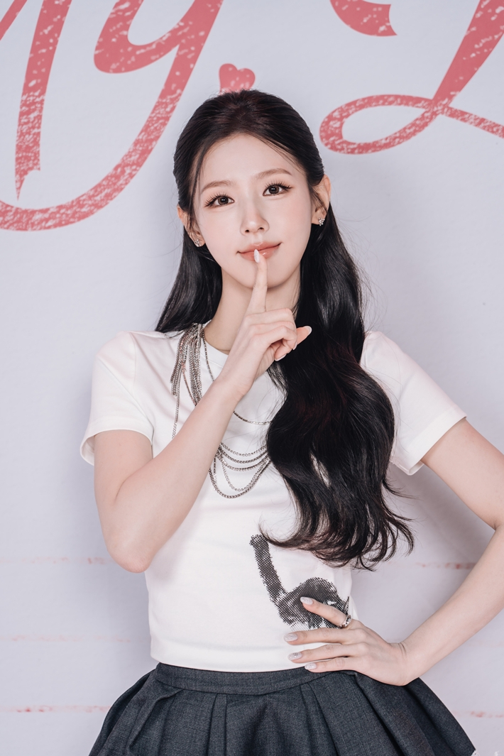 그룹 아이들의 메인 보컬인 미연이 미니 2집 '마이, 러버' 쇼케이스를 3일 오후 서울 용산구 블루스퀘어 쏠트래블홀에서 열었다. 큐브엔터테인먼트 제공