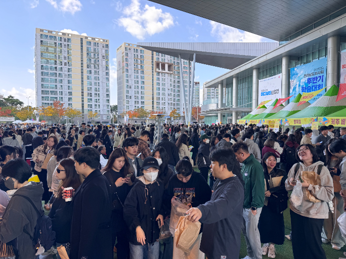 광주시는 지난 10월 31일부터 11월 1일까지 김대중컨벤션센터에서 '2025 광주 빵 페스타(미미당·美味堂)'를 개최했다. 광주관광공사 제공