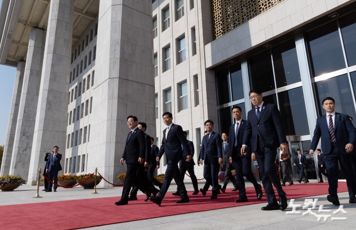 시정연설 마친 이재명 대통령