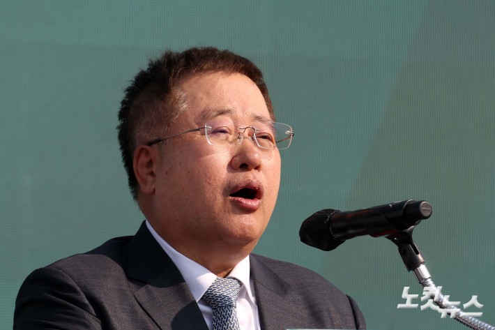 인사말하는 승만호 서부티엔디 대표 - 뉴스 썸네일 이미지