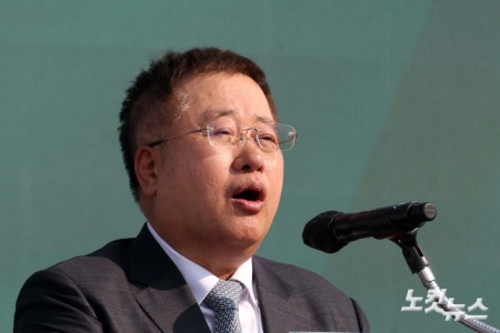 인사말하는 승만호 서부티엔디 대표