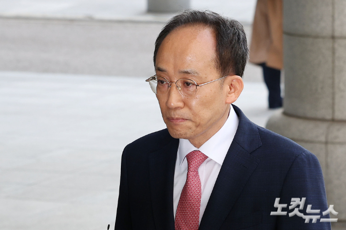 국회의 계엄 해제 표결을 방해한 의혹을 받는 국민의힘 전 원내대표 추경호 의원. 류영주 기자