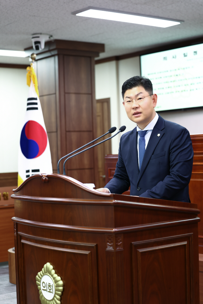 장경원 의원. 순천시의회 제공