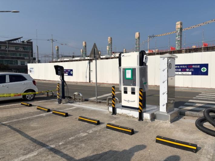 지상에 설치한 충전시설. 속초시 제공