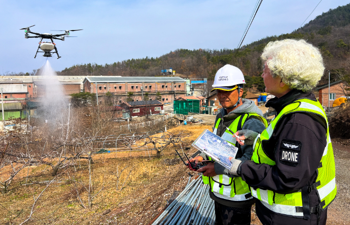 방역 작업이 진행되는 모습. 연합뉴스