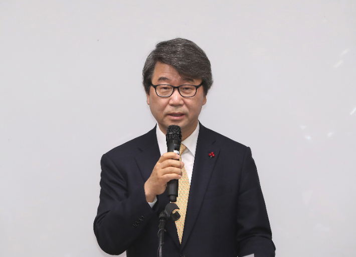 김지형 신임 경제사회노동위원회(경사노위) 위원장. 연합뉴스