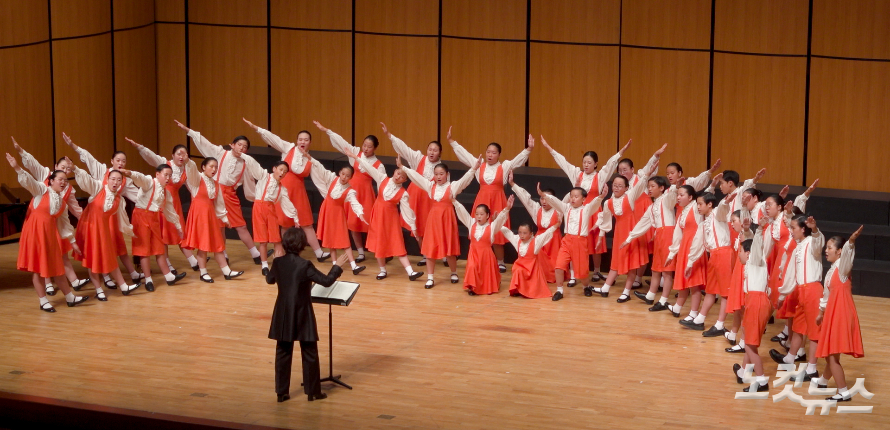 광주CBS소년소녀합창단(단장 송희호)이 1부 공연에서 다채로운 무대를 선보였다. 한세민 교계기자