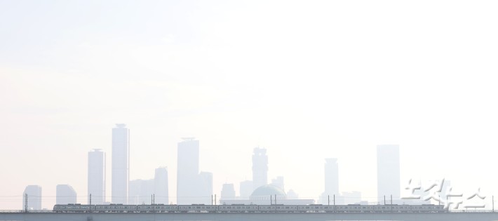 미세먼지 가득한 입동