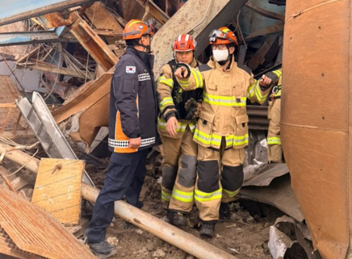 김승룡 소방청장 직무대행, 울산 화력발전소 붕괴 현장 점검. 연합뉴스