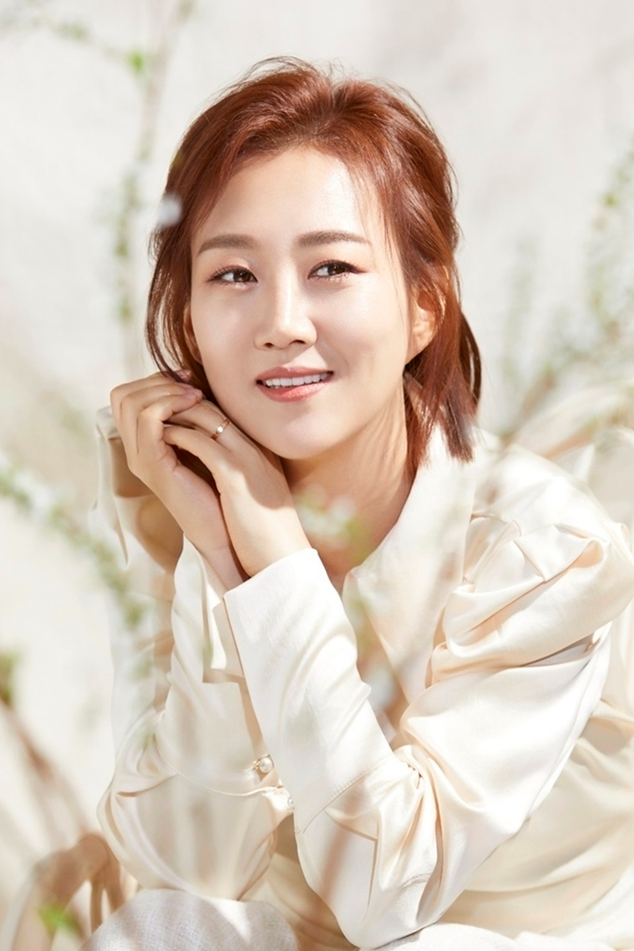 장윤정, '사망' 가짜뉴스에 "걱정 말라"…남편 도경완 "이런 XX"