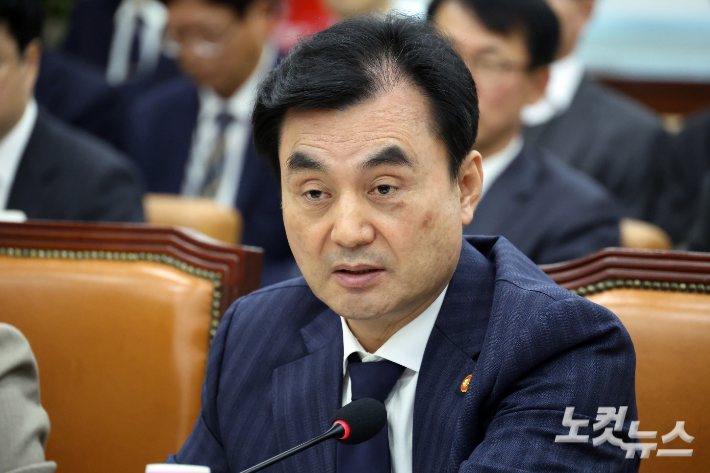 안규백 국방부 장관. 윤창원 기자