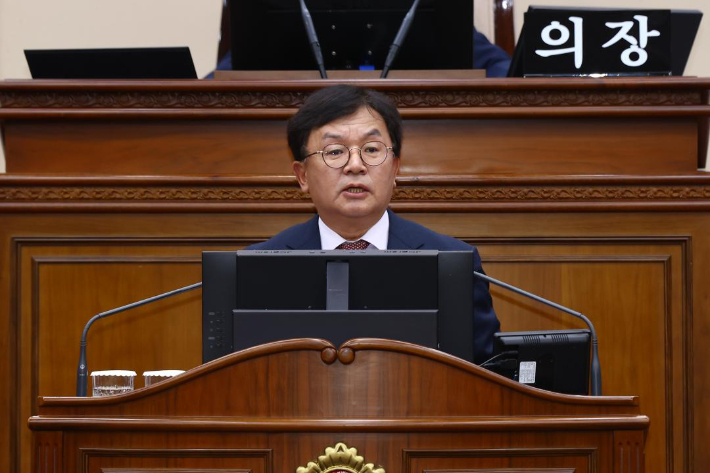 이무철 강원도의회의원. 강원도의회 제공 