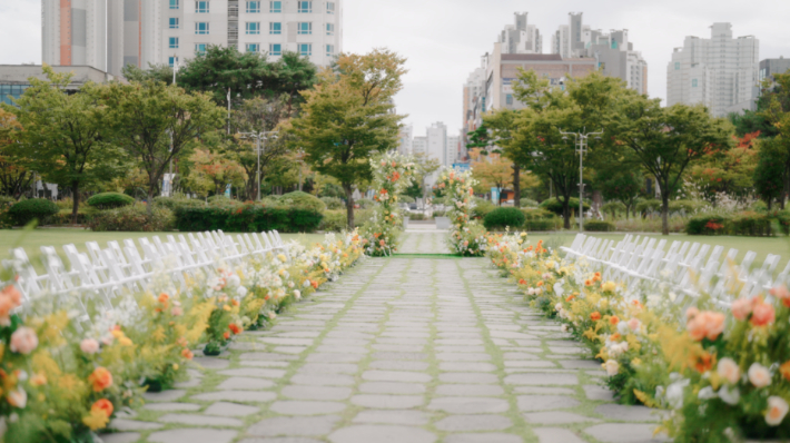 전북도청 잔디광장. 전북도 제공