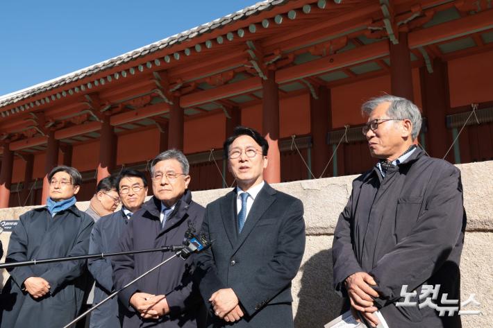 발언하는 김민석 국무총리