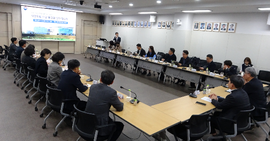 농촌진흥청 국립식량과학원과 ㈜풀무원기술원은 11월 10일 국산 콩 소비 촉진과 식량작물 산업 활성화를 위한 협의회를 개최했다. 농촌진흥청 제공