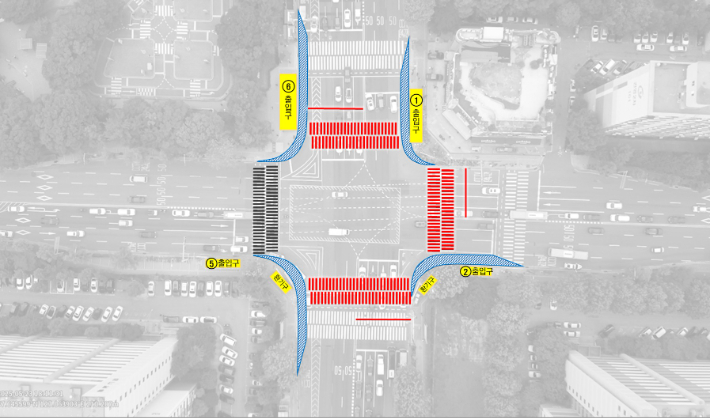 교통 소통개선 사업 이후의 중계역 교차로 모습. 횡단보도가 교차로 방향으로 25m 가량 옮겨지고, 정지선도(빨간선) 횡단보도 앞에만 그려진다. 서울시 제공