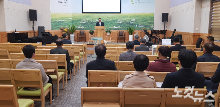 삼척시기독교연합회가 지난 9일 소명교회에서 정기총회를 개최하고 신임원을 선출했다. 최진성 아나운서